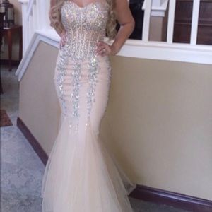 Beautiful Jovani prom dress.